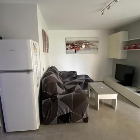 Apartamento A Estrenar En Primera Linea De Playa トロクス・コスタ エクステリア 写真